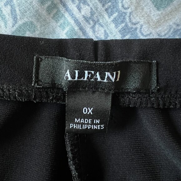 ALFANI Dressy Knit Pull on Pants - Size 0X - black - Picture 3 of 6